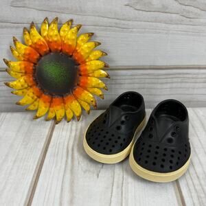 native toddler miles shoes 4C‎